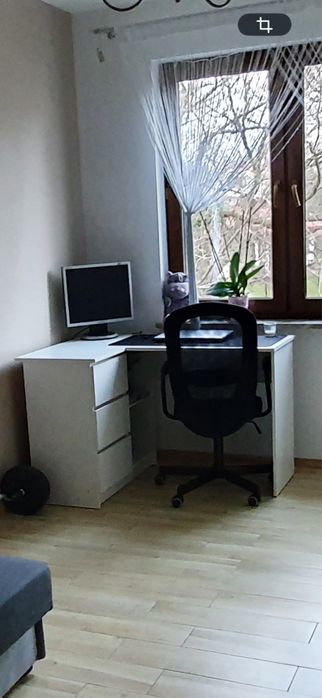 Biurko narozne biale 124 cm lewe 3 szuflady 2 półki