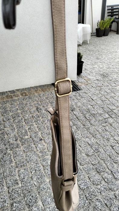 Bolça como nova cor bege barato para desocupar