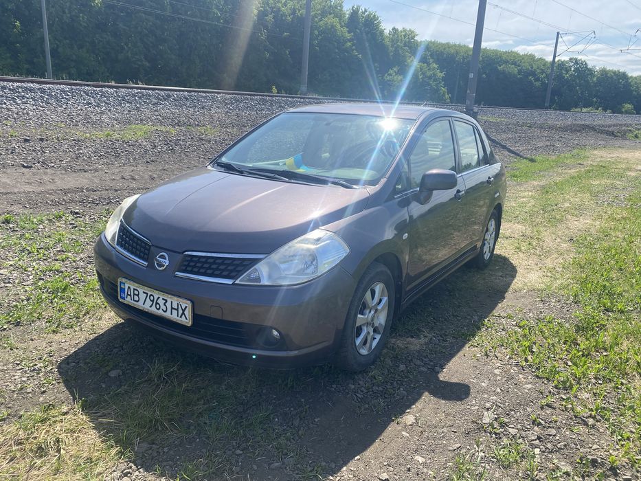 Nissan Tiida Нісан тііда 2008р 1.6 АВТОМАТ седан