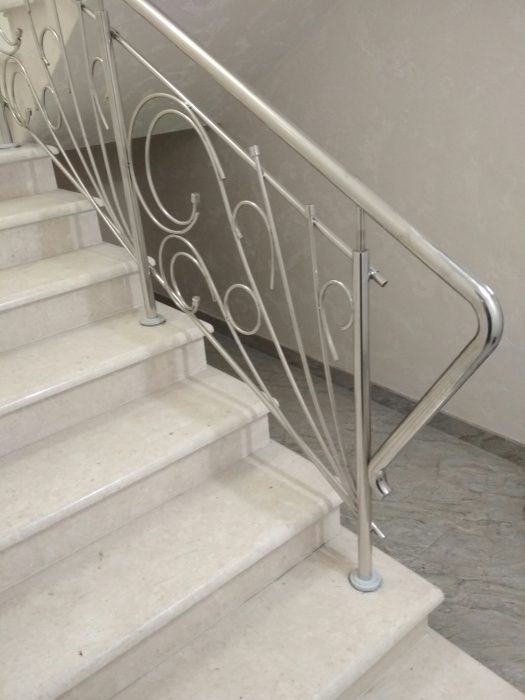 Перила з нержавійки,балкони,забори,ришотки на вікна,меблі з нержавійки