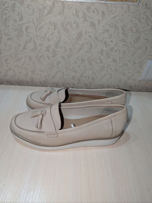 Лофери marks and Spencer шкіра туфлі 43р по уст 28 см ширина 9 см