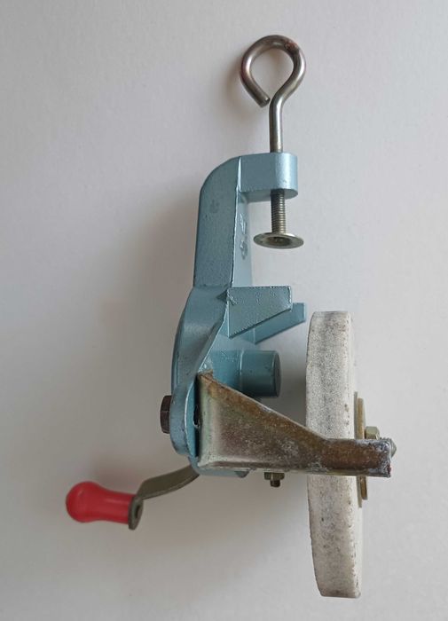 Наждак точило, точильний ручний станок настільний ссср