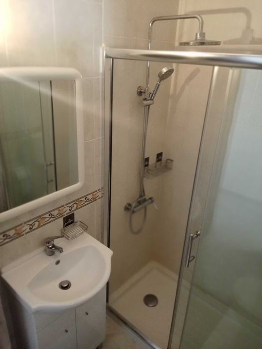 Quarto com casa de banho privativa a alugar no Algarve em Alvor (Portimao)