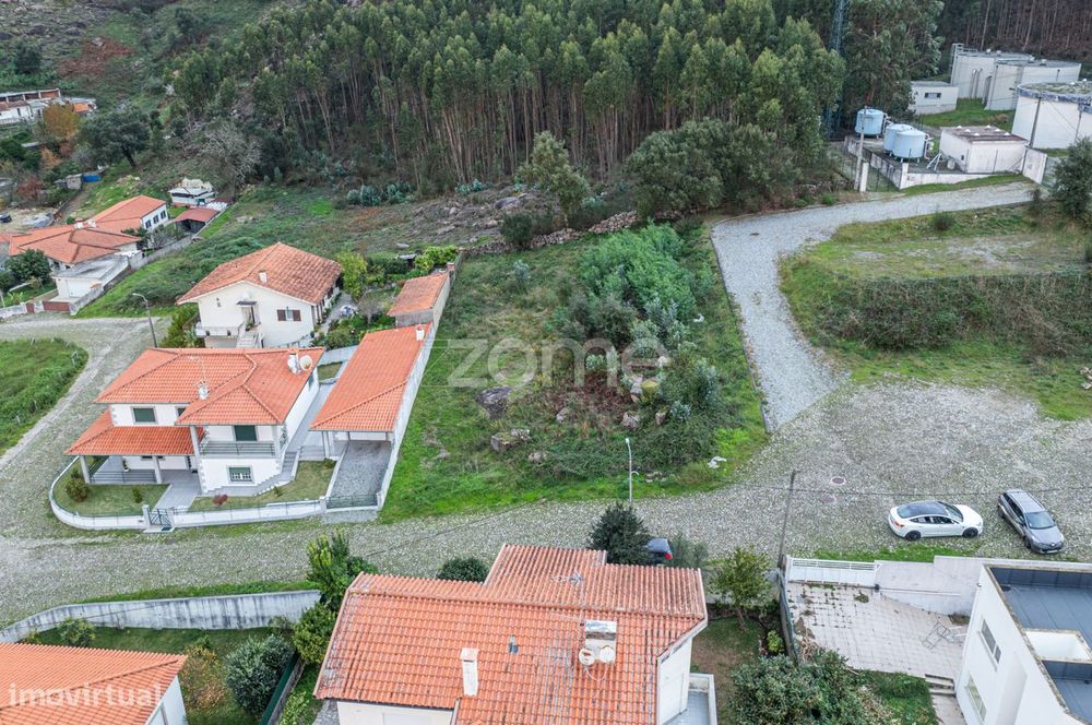 Terreno para construção de moradia individual - Barroselas