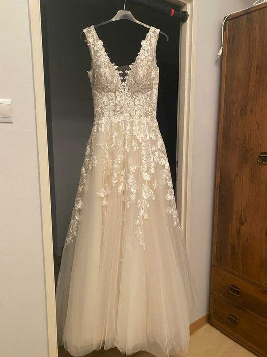 Suknia ślubna księżniczka 36