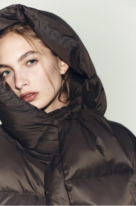 Пуховик коричневий Zara
