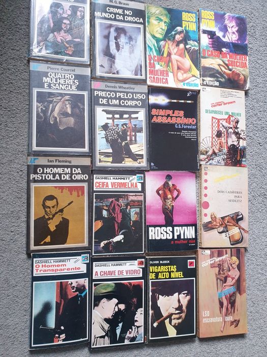 Diversos livros antigos