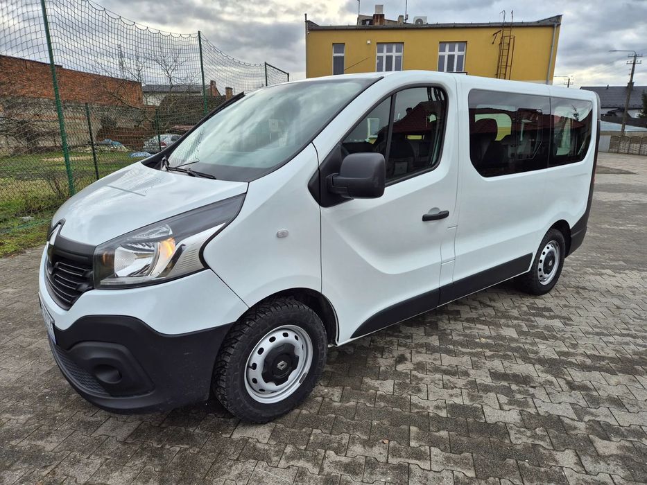 Renault Trafic Osobowy 9 miejsc ,Przebieg tylko 104 tys.km!!!