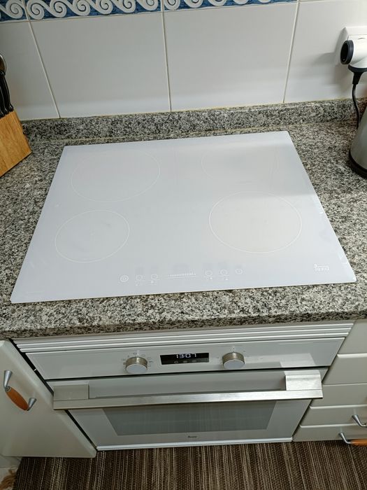 Placa de indução Teka branca