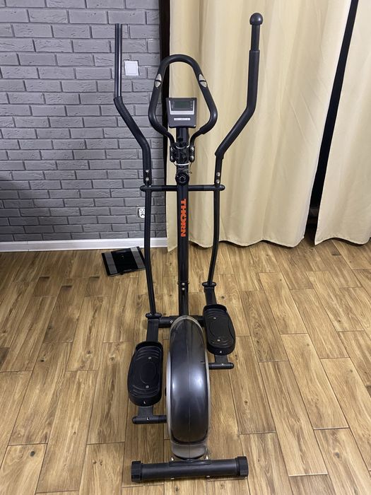 Orbitrek Thorn z wyswietlaczem