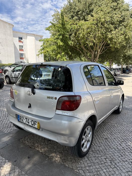 Toyota Yaris — fotografia 4