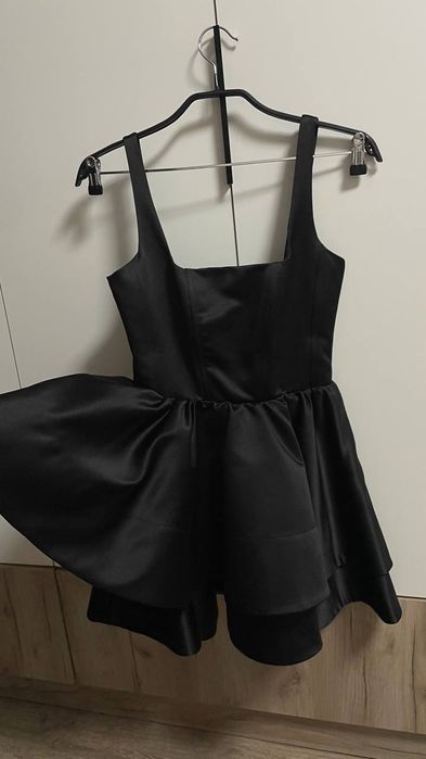 Чорна сукня Cher17