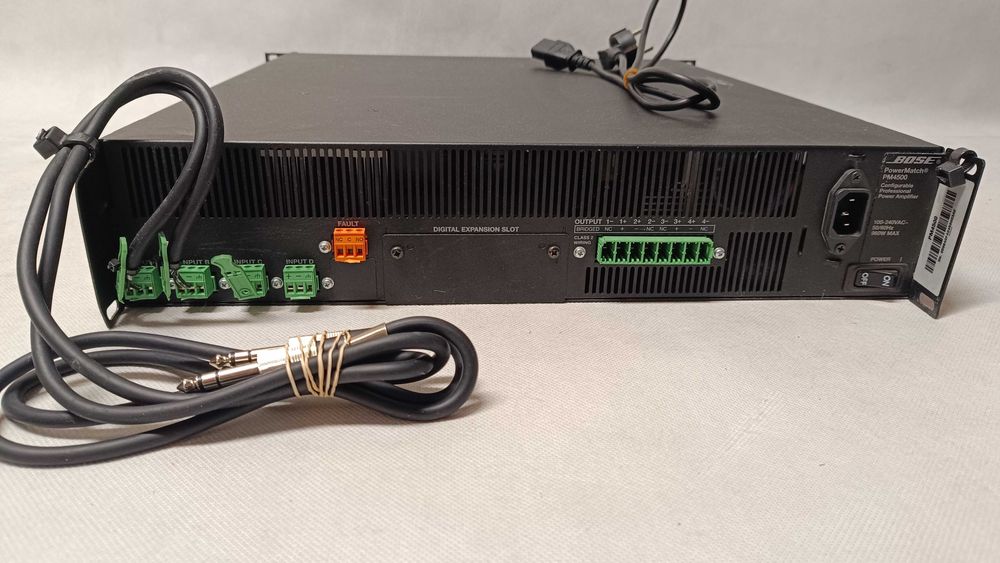 BOSE PowerMatch PM4500 – Konfigurowalny wzmacniacz mocy
