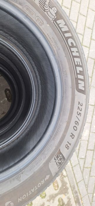 Zimowe opony 225x60x18 Michelin