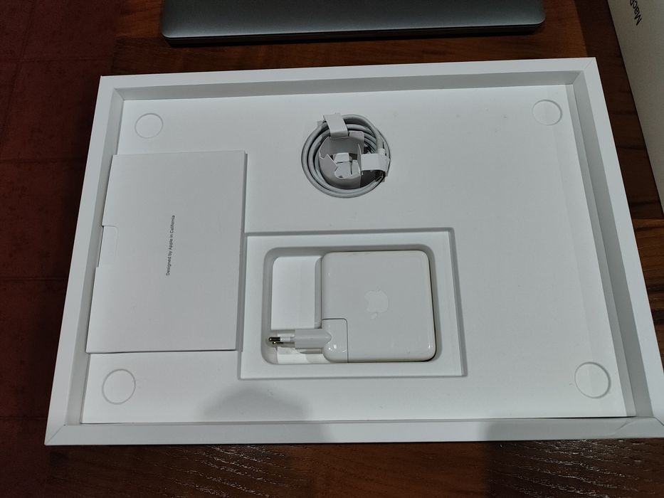 MacBook Pro 16” 2019 i7 | 16GB RAM | Excelente estado | Bateria boa