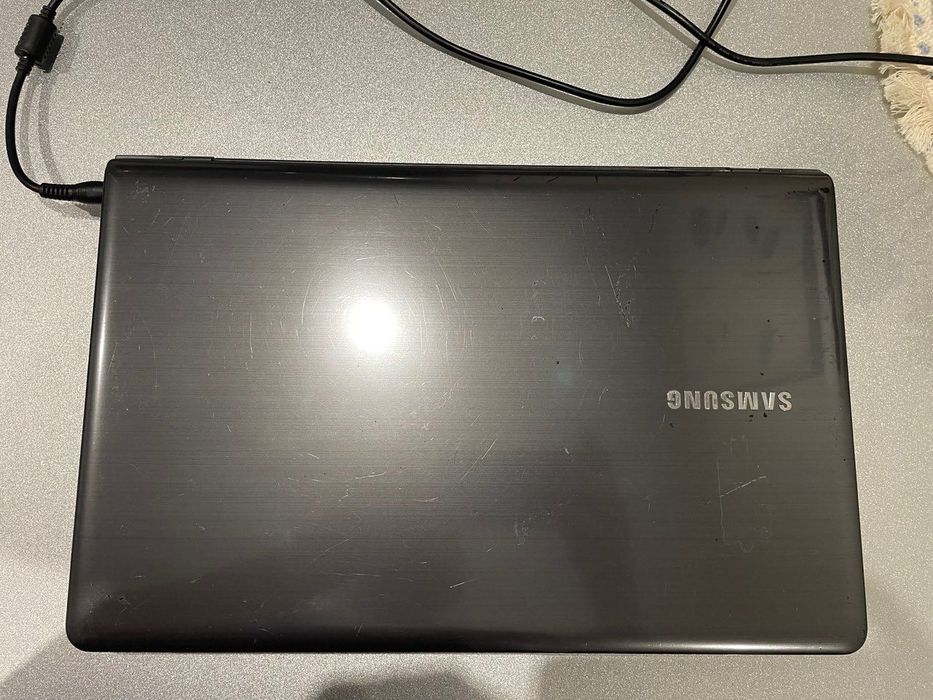 Ноутбук Samsung NP355V5C