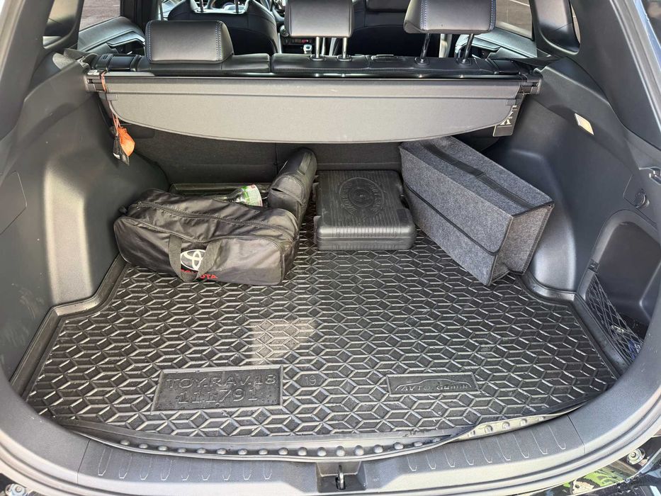 Toyota Rav 4 (Hybrid) Style