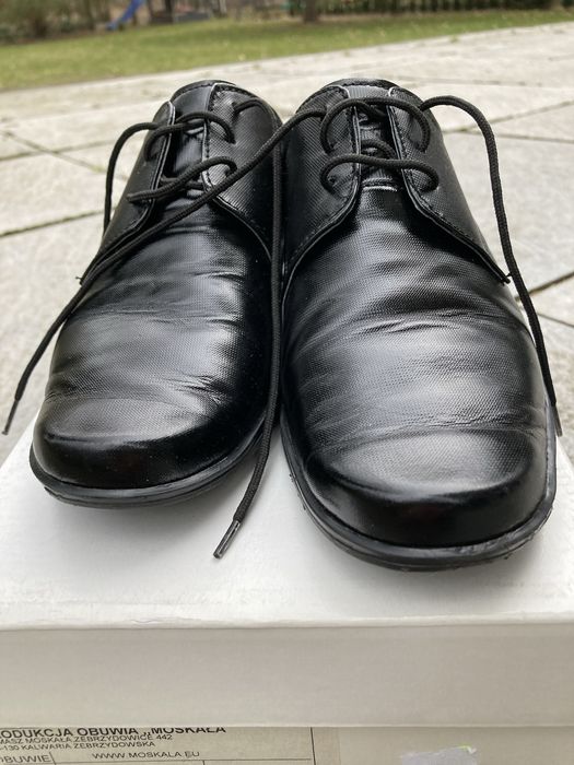 Buty pantofle komunijne dla chłopca rozm. 33