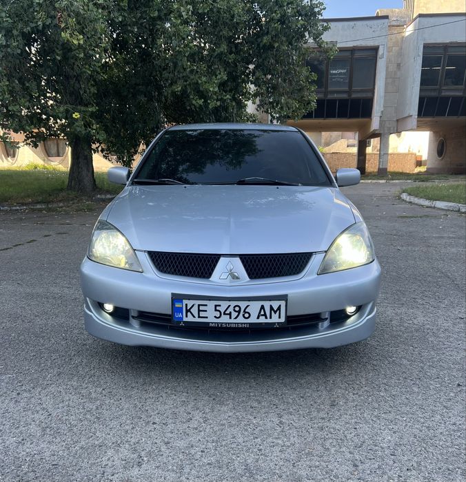 Продам Mitsubishi Lancer IX 2007 год 2,0 на механике