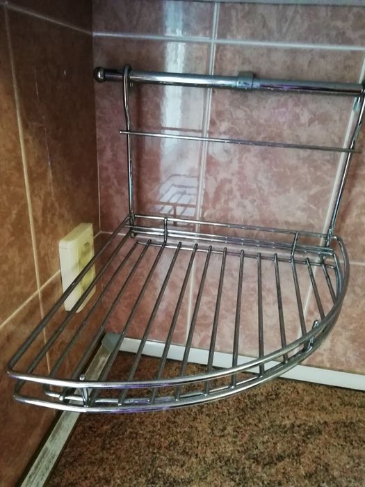 Навесная угловая полка на рейлинги для кухни