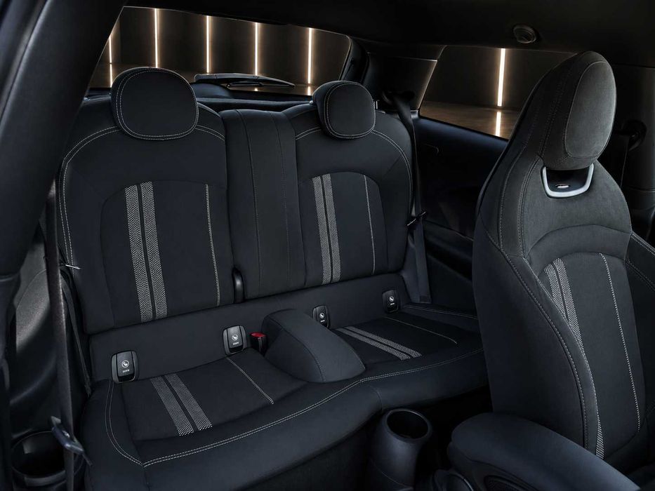 MINI Cooper F56 Auto 2020 | Pack JCW | CarPlay | Harman Kardon | Full LED | 64.000km | Aceito Troca/Retoma | Estado Irrepreensível