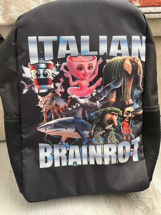 Новий рюкзак і барсетка Brainrot, Меми