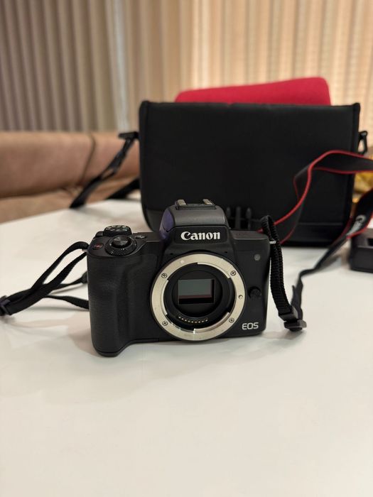 Canon EOS M50 Mark II em excelente estado