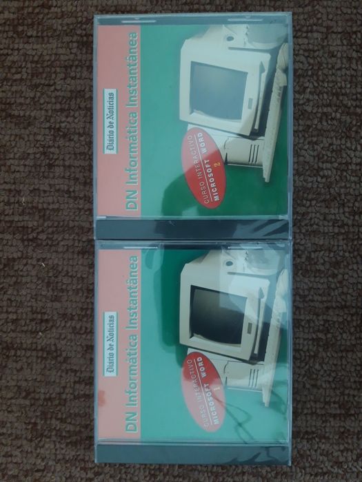 8 CD-ROMS DN Informática Instantânea (selados)