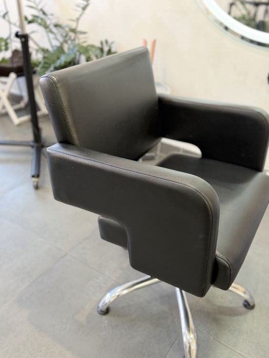 Перукарьске крісло