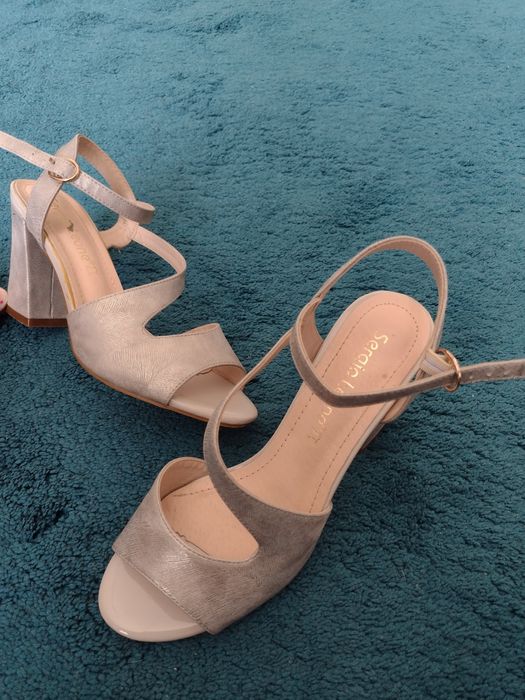Letnie buty na obcasie