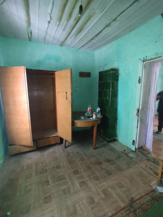 Будинок, земля,  біля Карпат