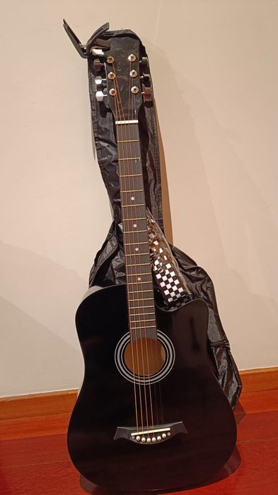 Violão / guitarra acústica com bolsa de transporte (NOVO)