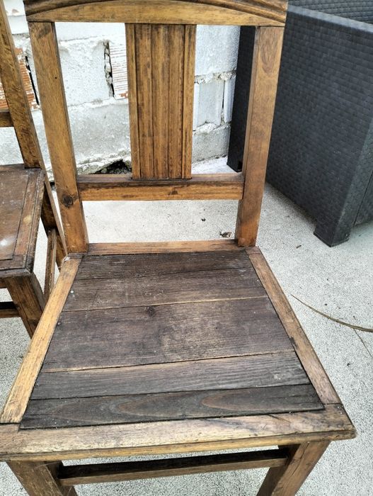 Cadeiras antigas madeira