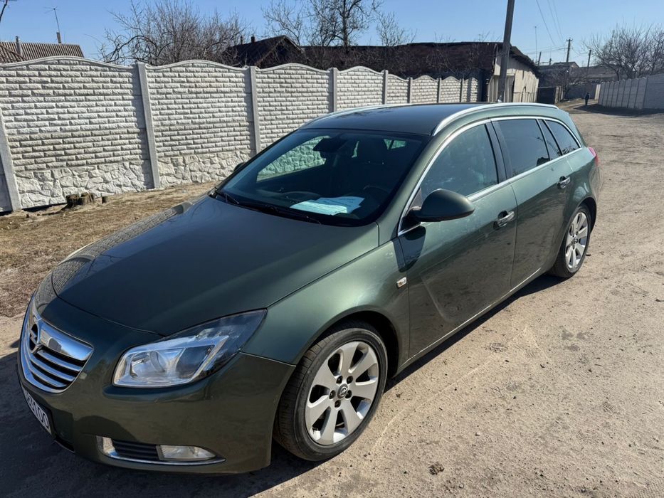 Автомобиль опель инсигния