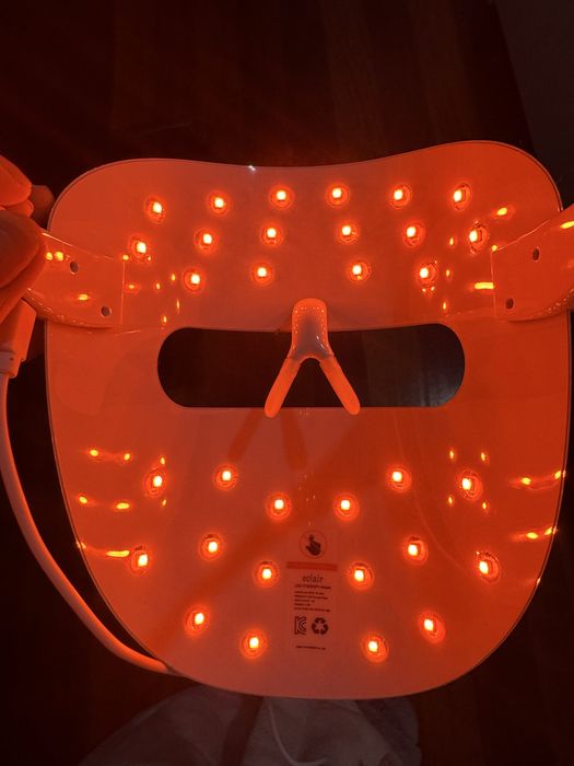 Máscara LED Eclair Therapy Mask - Cuidado Facial K-Beauty