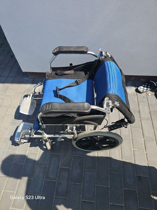Wózek inwalidzki lekki