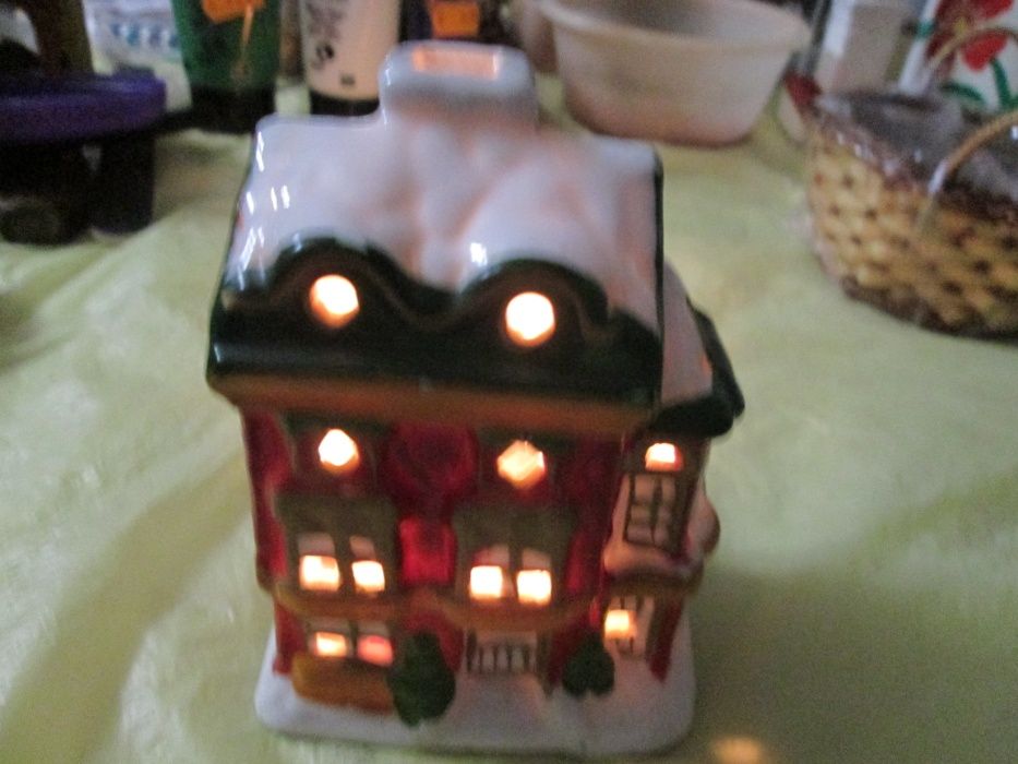 cântara de Bisalhães, 2 dec. natal, 2 puffs, 1 gancho