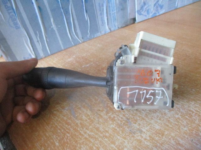 Conjunto / manetes de luzes e limpa vidros SUZUKI Grand Vitara II (JT,