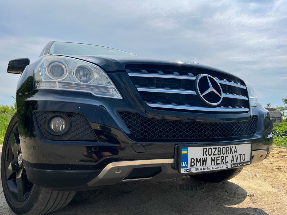 Передний бампер Mercedes ML W164 передній бампер МЛ 164 С197 Рестайл