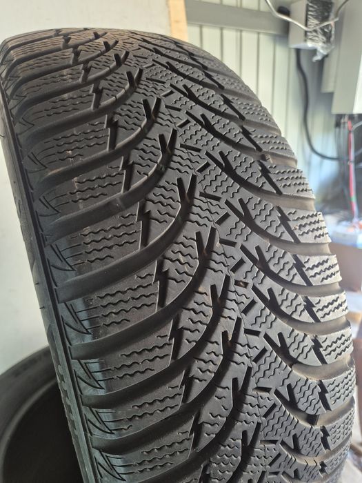 Шини 225/60/17, Kumho,  (67)