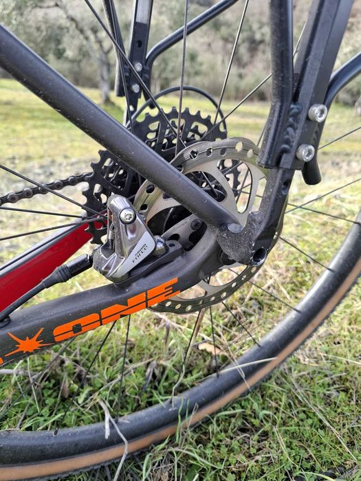 Bicicleta Gravel On One Space Chicken