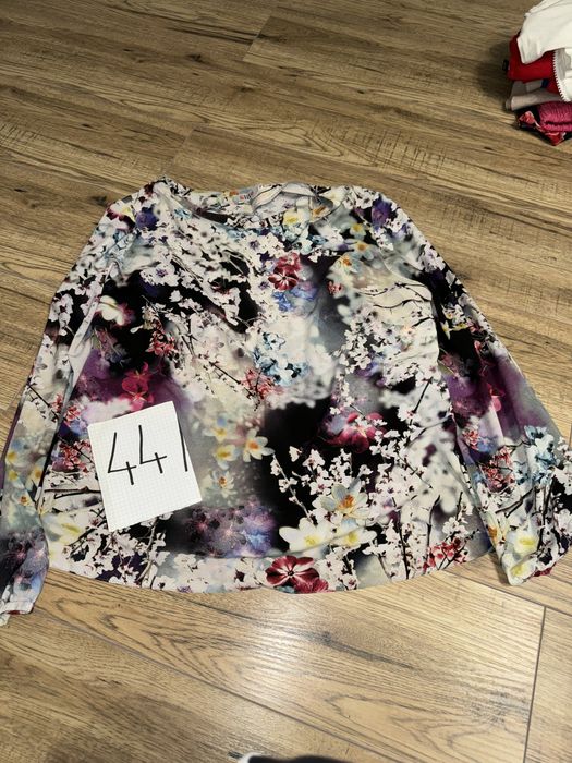 Paka damskich ubrań