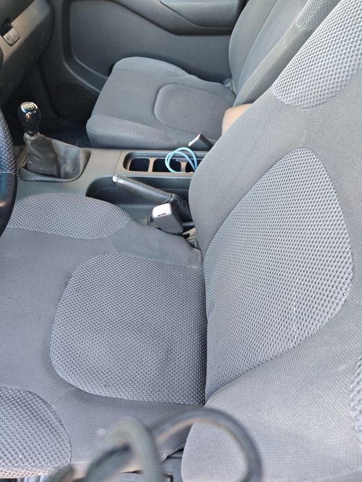 Nissan navara 2.5L 4x4