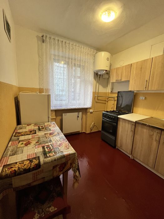 Оренда 1кім квартири Коновальця ЦЕНТР