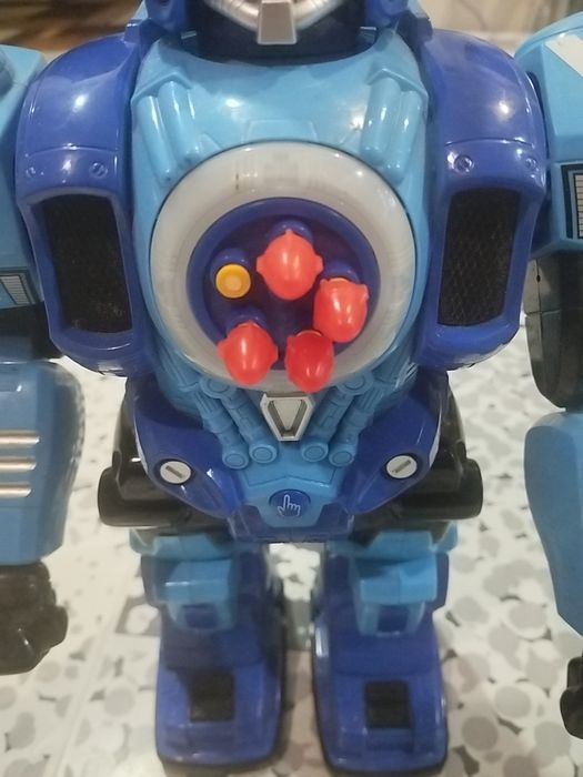 Робот на пульті управління