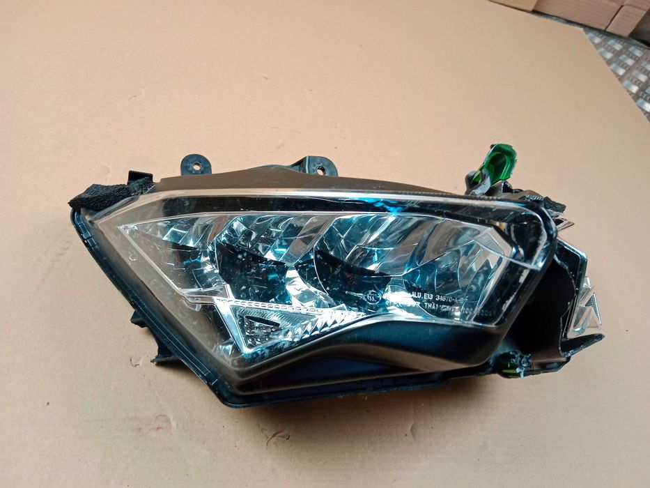 Kawasaki VERSYS 1000 Lampa Przód Przednia Reflektor Przedni 19 +