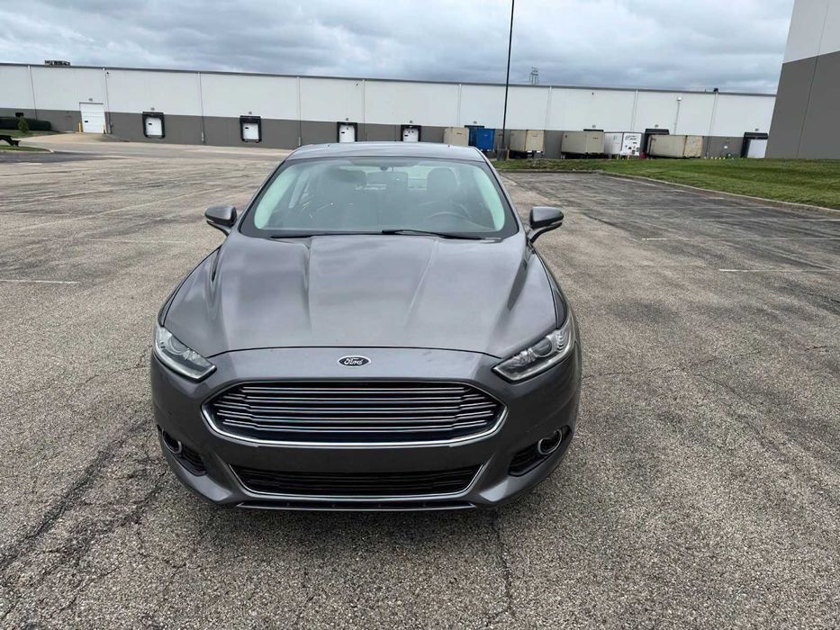 Ford Fusion Titanium      2014