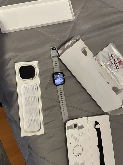 Vendo ou troco Apple Watch 10 46mm jet black