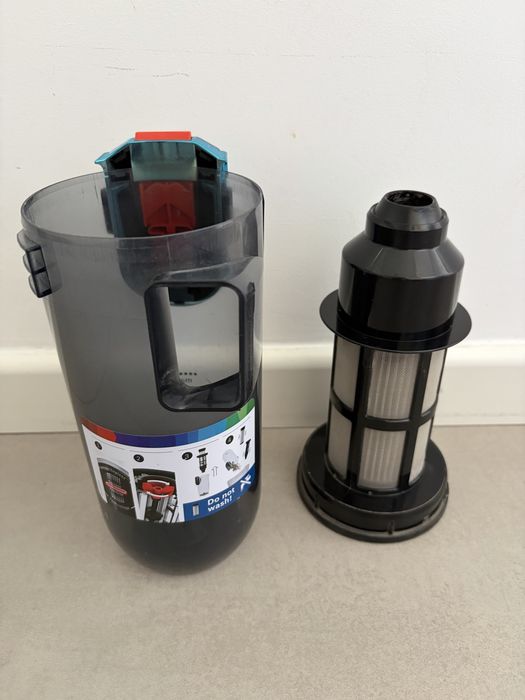Aspirador Bosh vertical Athletic serie 6 - 28V Lithium Power - Excelente estado