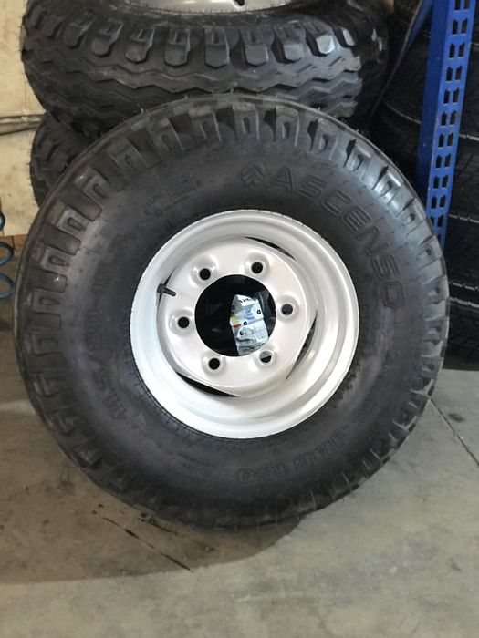 Koła balonowe  11.5/80-15.3/14PR  do przyczpy lub rozrzutnika